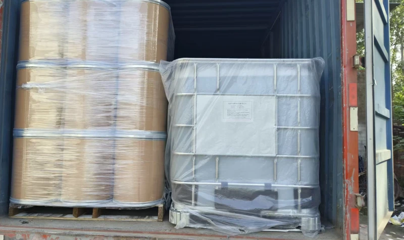 国产医药级聚乙二醇6000和USP甘油出货现场.webp 国产医药级聚乙二醇6000和USP甘油出货现场.webp