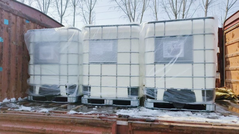 河南通商仓储部冒雪完成兽药用白油的发货安排 河南通商仓储部冒雪完成兽药用白油的发货安排